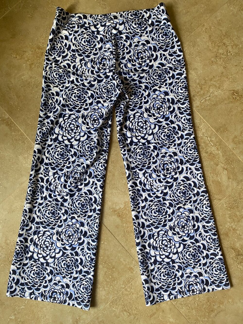 Jude Connally Trixie Wide Leg  Blue/White Flowered Print  Pants Size MEDIUM